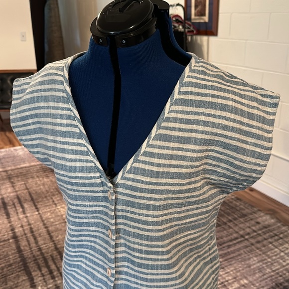 EUC Ace & Jig Button Down T-Shirt - Picture 2 of 4